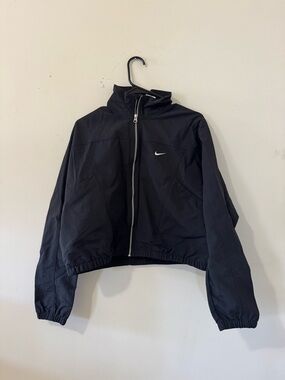 Nike Women's Sportswear Everything Wovens Repel UV Protection Jacket - Oversized